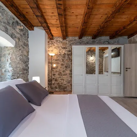 Hotel Grandpa's Heritage Kastel Stafilic